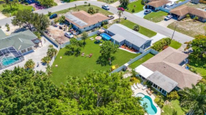 Paradise Haven- Amazing 4BR Oasis with Pool
